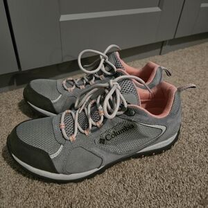 Columbia Women's Gray and Pink Hiking Shoes